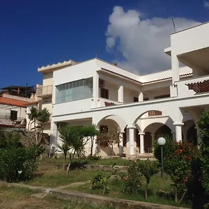Bed & Breakfast Dora, Capo dʼOrlando